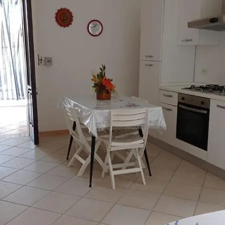Holiday Home Appartamento Torre Lapillo