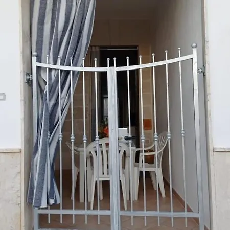 Holiday Home Appartamento Torre Lapillo